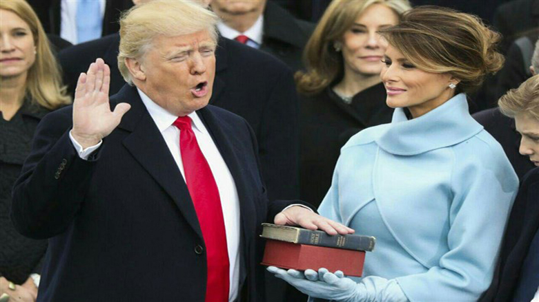 تره‌مپ په‌رتووكه‌ ئاسمانییه‌كان پێشێل ده‌كات