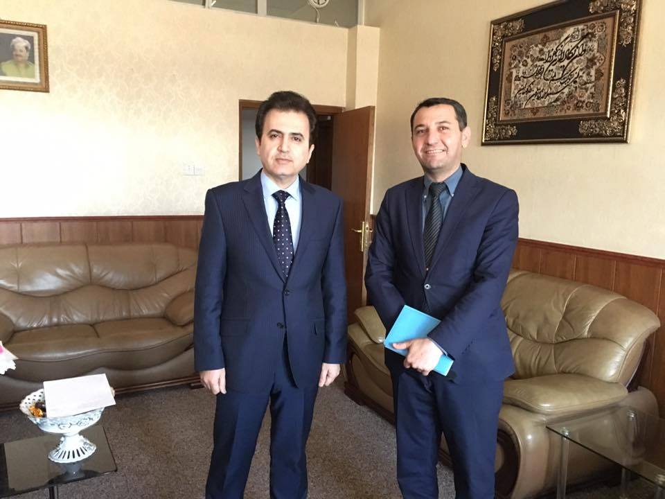 شێرزاد عومەر نوێنەرایەتی كوردانی جوو لە وەزارەتی ئەوقاف و كاروباری ئاینی ھەرێمی كوردستان لەگەڵ پشتیوان سادق وەزیری ئەوقاف و كاروباری ئاینی حكوومەتی ھەرێمی كوردستان - ھەولێر20 شوباتی 2017