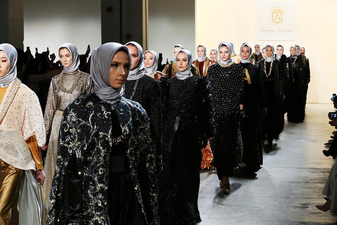 له‌ نيويۆرك ژنانى په‌نابه‌ر نمايشى حيجاب ده‌كه‌ن