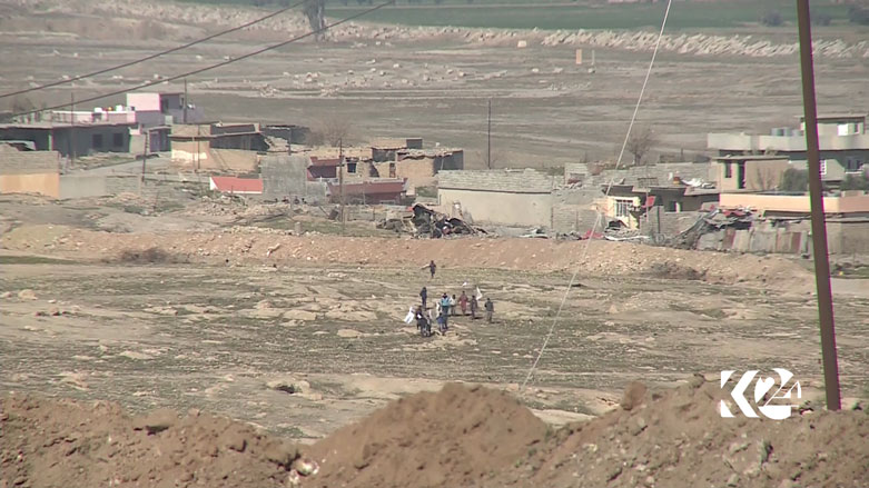 VIDEO: Civilians say IS militants running away in southern Mosul Airport