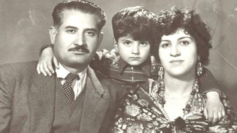 گه‌لاوێژ ساڵح فه‌تاح و ئيبراهيم ئه‌حمه‌دى هاوسه‌رى و هه‌ڵۆى كوڕيان