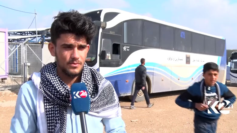 اياد طه متحدثا لكوردستان24 من مخيم زليكان في دهوك - تصوير: كوردستان24