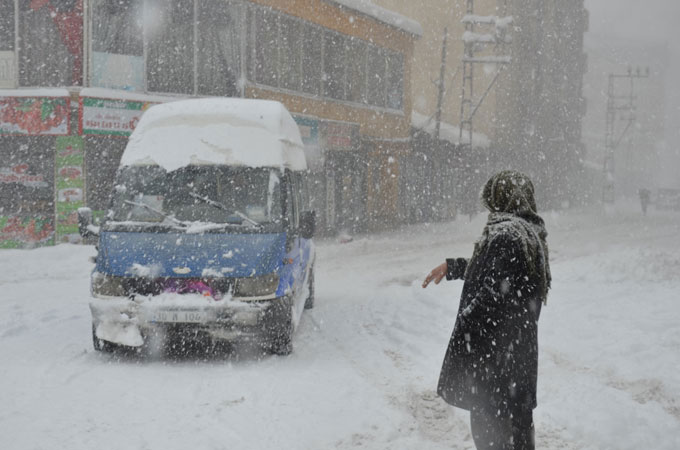 بەفر ژیان لەم ناوچەی كوردستان دەوەستێنێت