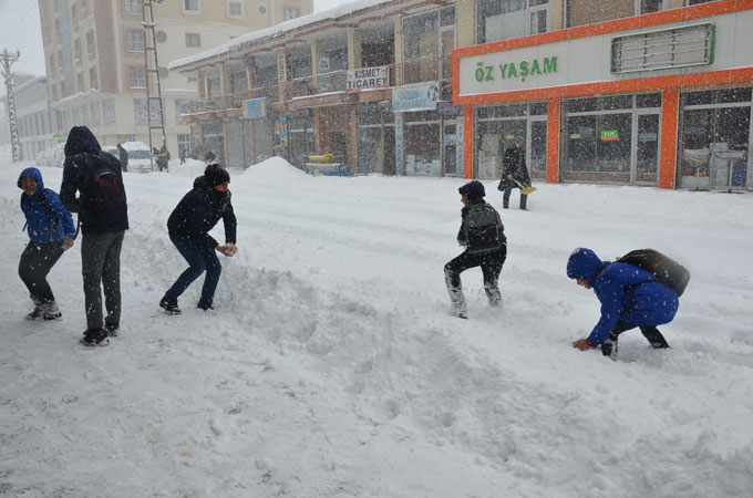 بەفر ژیان لەم ناوچەی كوردستان دەوەستێنێت