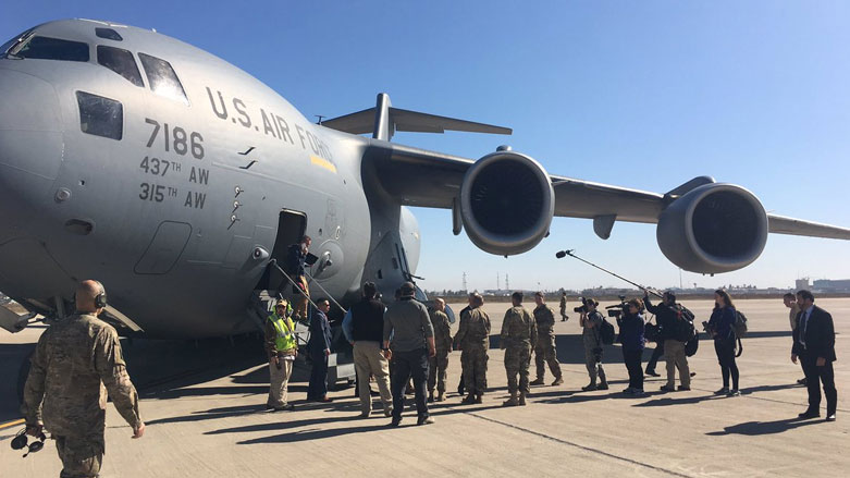 وزير الدفاع الامريكي جيمس ماتيس خلال زيارته الى بغداد - صورة من تويتر