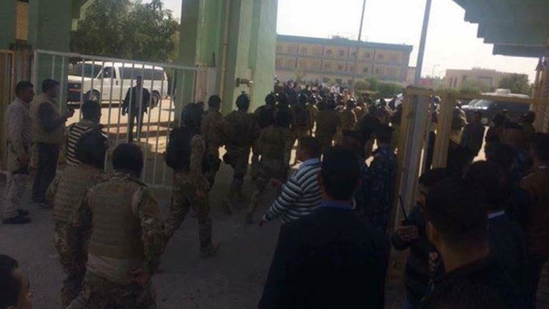 تحولت الجامعة الى ما يشبه الثكنة العسكرية
