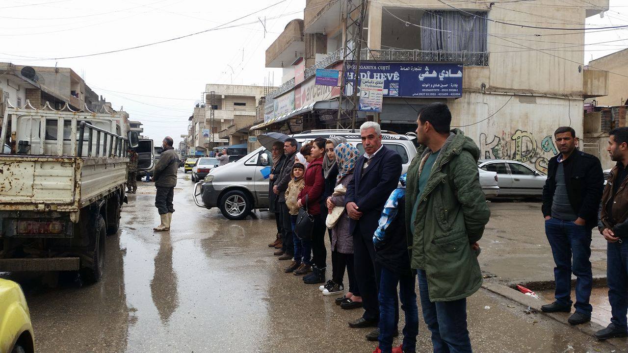 Qamişlo û Efrînî bo şehîdên Helebceyê bêdeng rawestiyan  