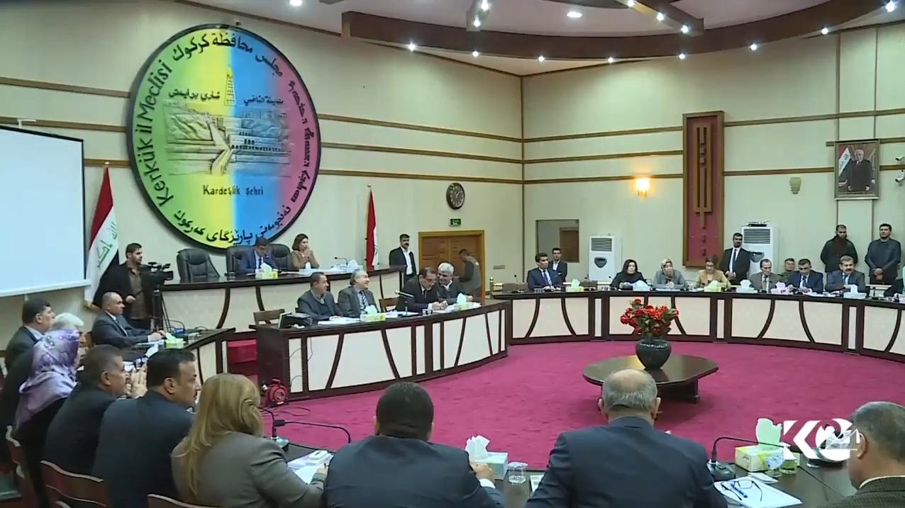 توركمان و عه‌ره‌به‌كانى كه‌ركووك نايانه‌وێت پرسى ئاڵا له‌ ئه‌نجوومه‌نى پارێزگا بخرێته‌ڕوو