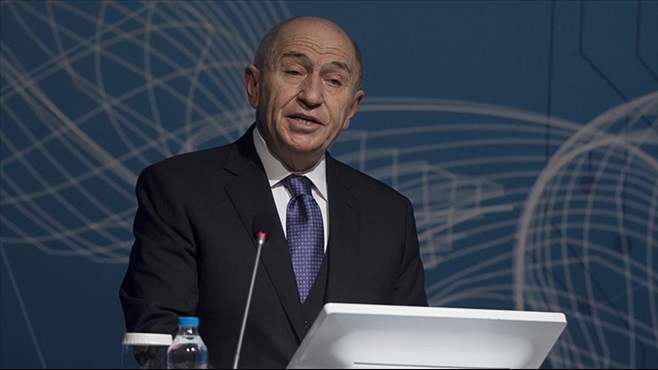 نيهاد ئوزده‌مير، خه‌ڵكى دياربه‌كرى باكوورى كوردستانه‌