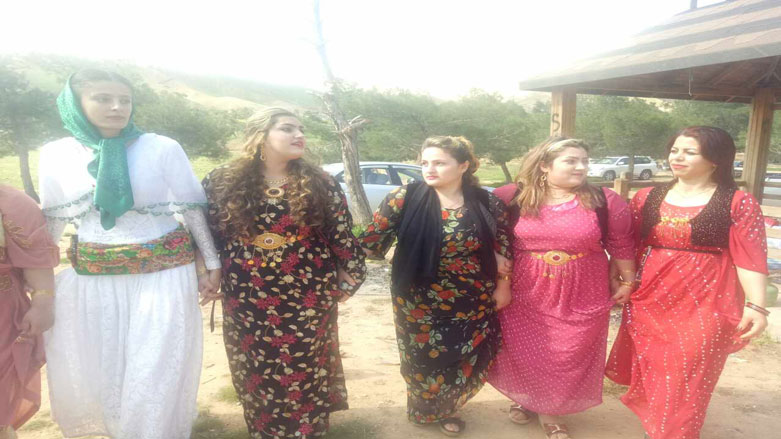 سیزدە بەدەری کوردانی رۆژهەڵات