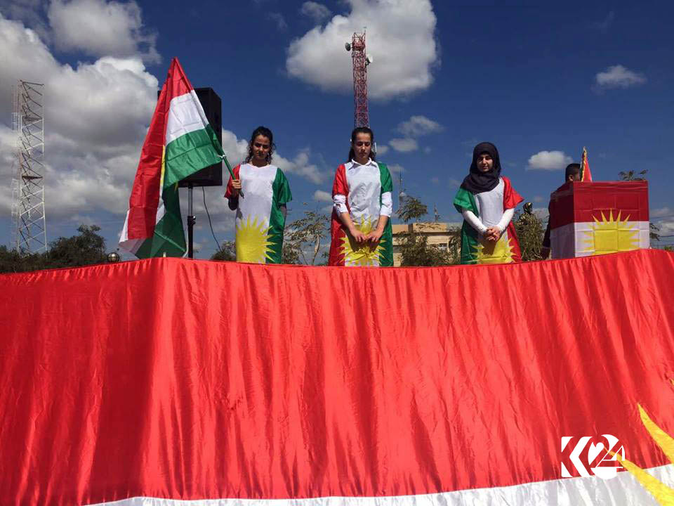 بە وێنە... لە گەرمیان خۆپێشاندانی پشتیوانی لە كەركووك دەستیپێكرد