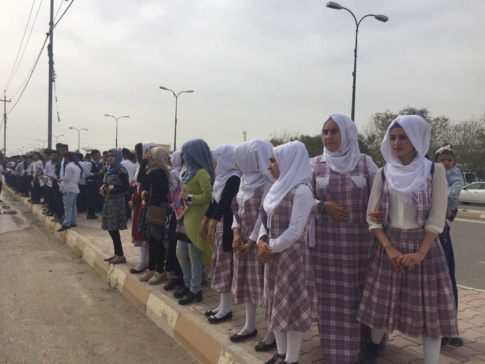 بە وێنە... لە گەرمیان خۆپێشاندان دەستیپێكرد