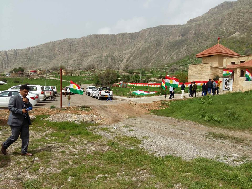 كریستیانەكان لەبناری چیای شیرین رێوڕەسمی جەژنی مارگیورگیس ئەنجامدەدەن