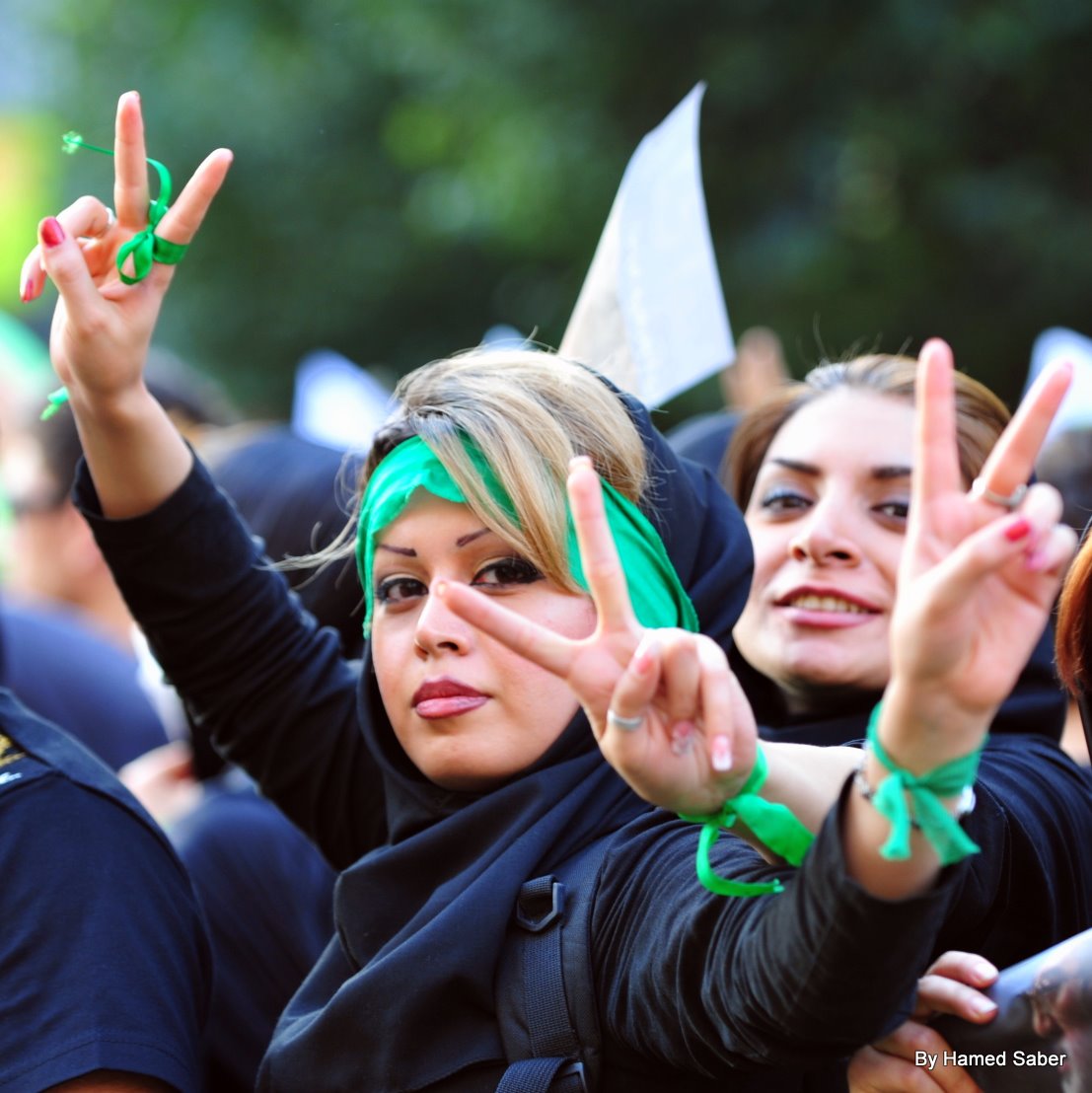 Women supported the Green Movement in Iran in 2009. (Photo: Hamed Saber)