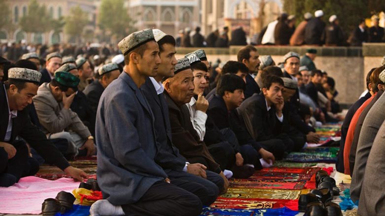 چین له‌ دژی "سه‌ددام" ده‌وه‌ستێته‌وه‌