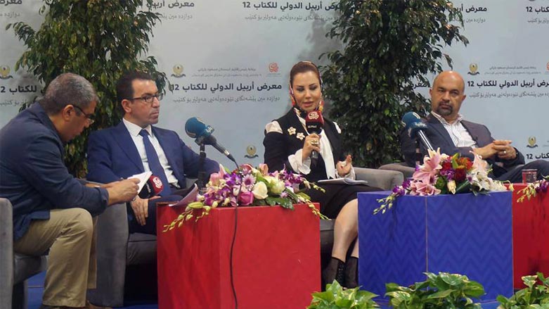 "هێندێک دەزگەی راگەیاندنی کوردی بەزۆر دەیانەوێت هێندێک کەس بکەنە ئەستێرە لە کاتێکدا هێشتا زۆریان ماوە ببنە رۆژنامەوانی باش"
