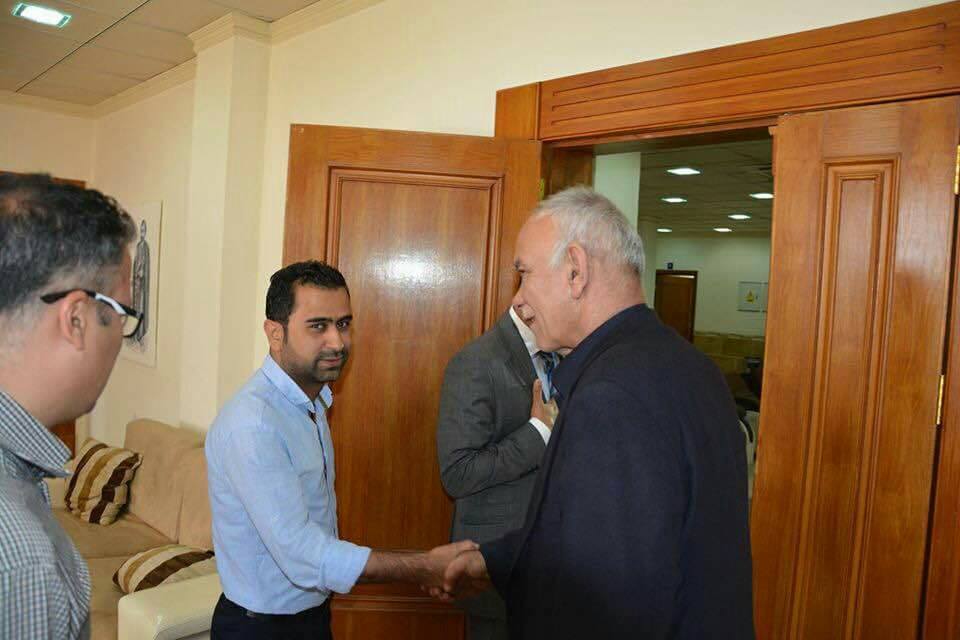 چەند وێنەیەكی نەوشیروان مستەفا بڵاودەكرێنەوە