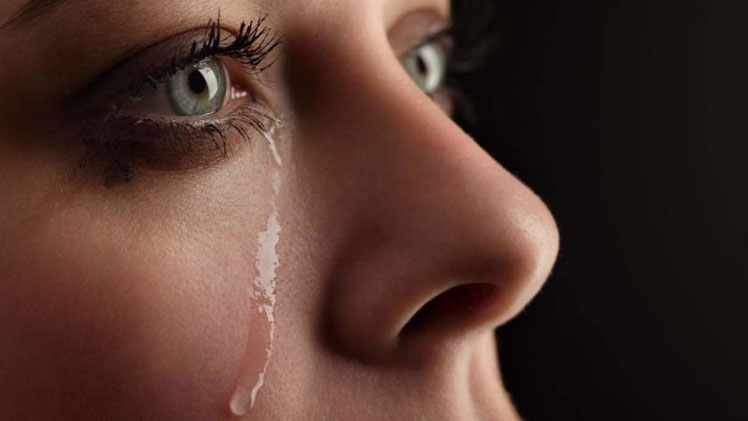 ما هي فائدة البكاء؟