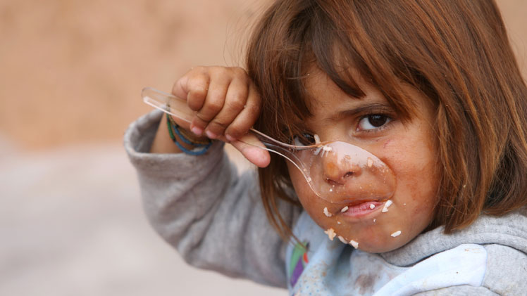 احتدام المعارك يضاعف النزوح غربي الموصل.. وفي شرقيها حركة عكسية