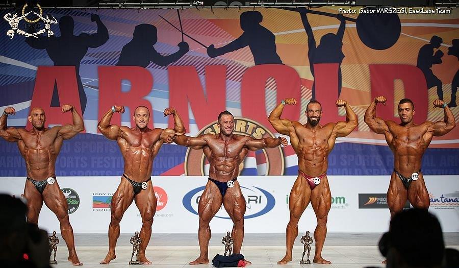 Ahmed Fauzi (middle) during his 2017 Amatuer Arnold Classic 100-kilogram category victory. (Photo: Gabor Varszegi)