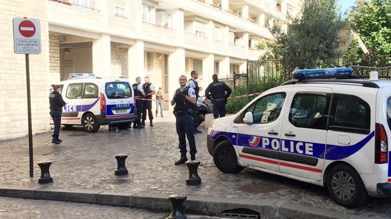 فرنسا: جرحى جراء دهس سيارة لجنود فرنسيين شمال باريس