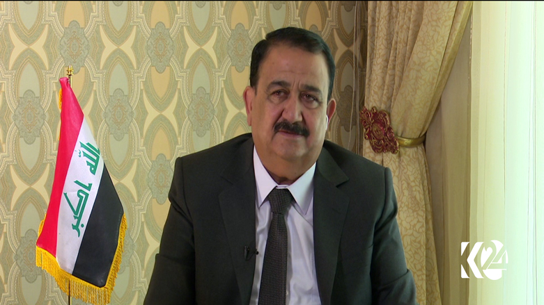 دەست لەكاروباری سیاسی وەرنادەم