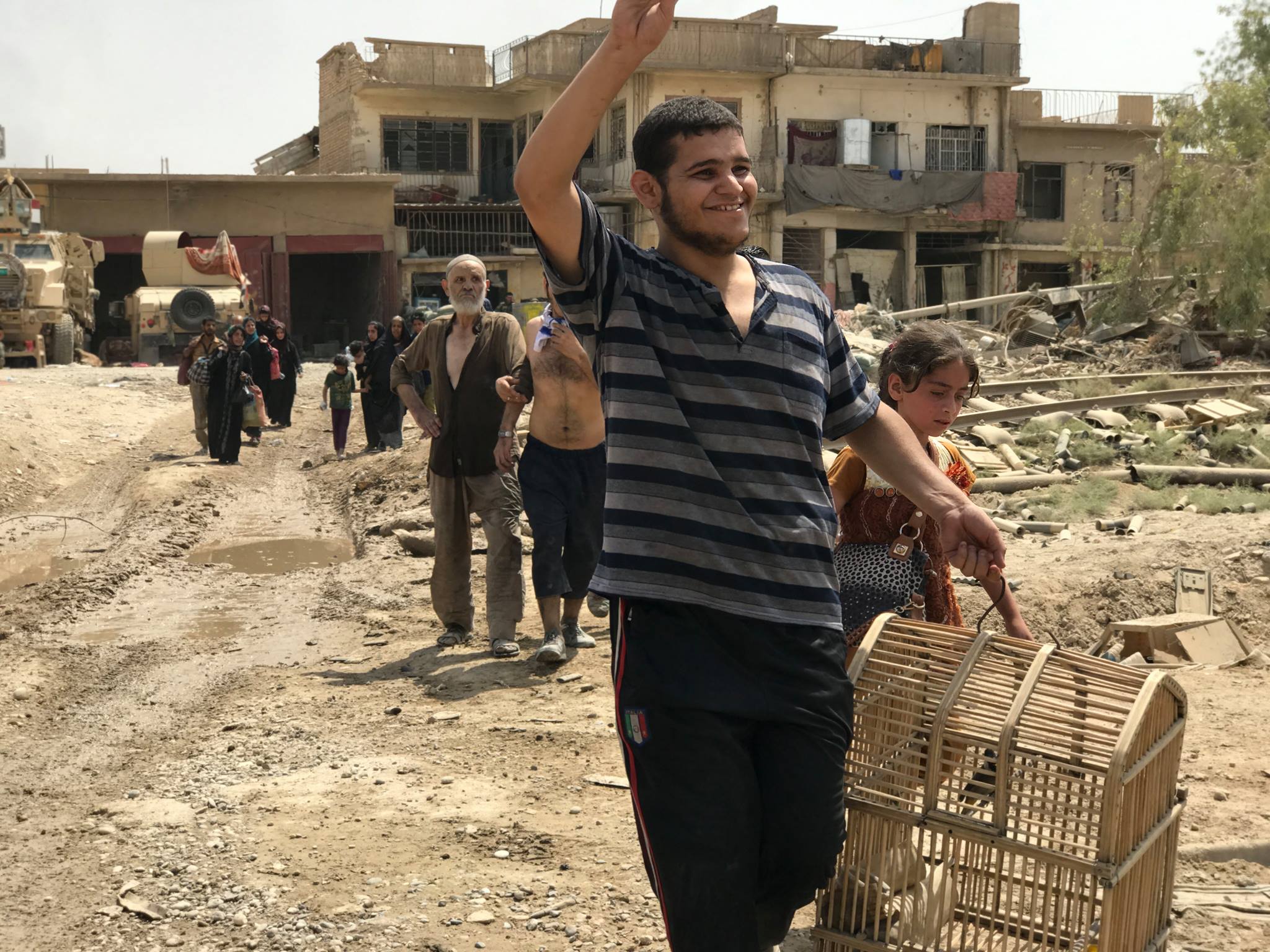Civilians flee from the Islamic State (IS) controlled areas in the west of Mosul, northern Iraq. (Photo: Kurdistan24 / Zerdasht Hame)