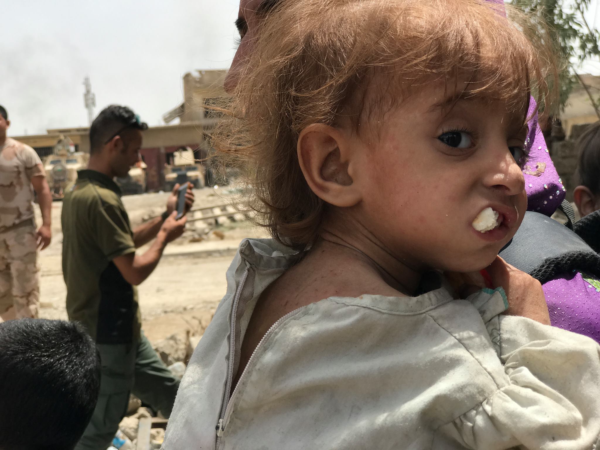 Civilians flee from the Islamic State (IS) controlled areas in the west of Mosul, northern Iraq. (Photo: Kurdistan24 / Zerdasht Hame)