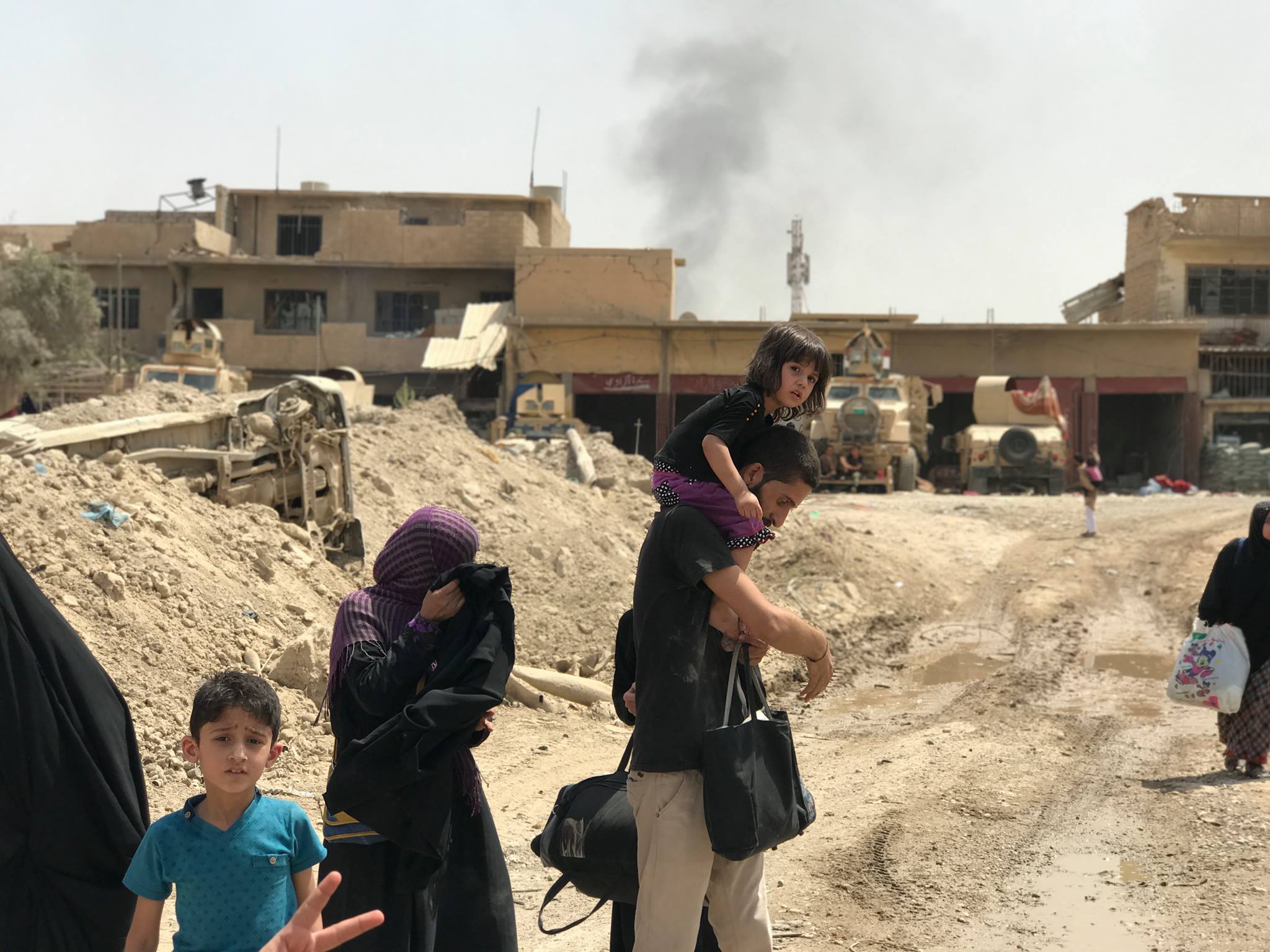 Civilians flee from the Islamic State (IS) controlled areas in the west of Mosul, northern Iraq. (Photo: Kurdistan24 / Zerdasht Hame)