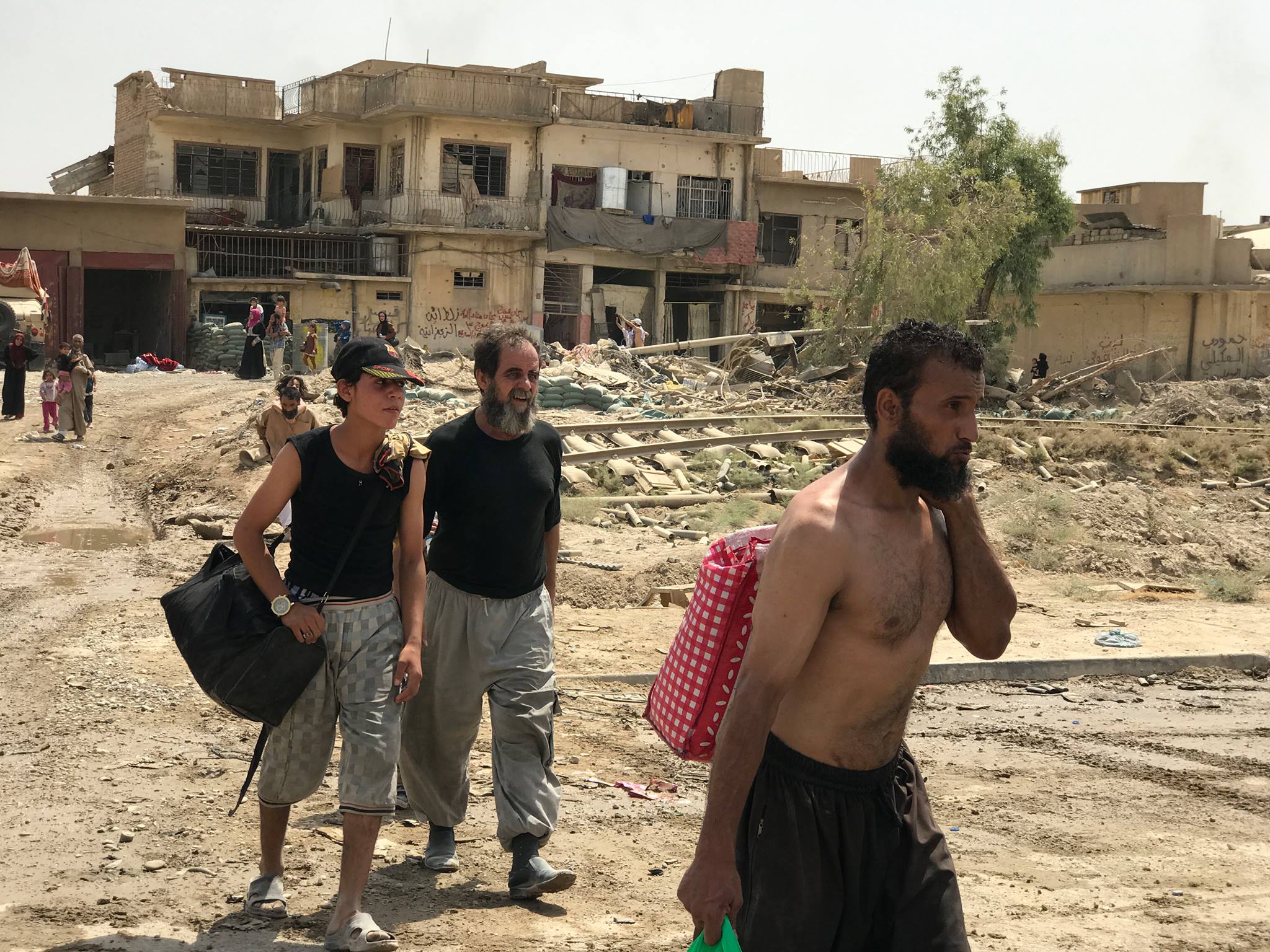 Civilians flee from the Islamic State (IS) controlled areas in the west of Mosul, northern Iraq. (Photo: Kurdistan24 / Zerdasht Hame)