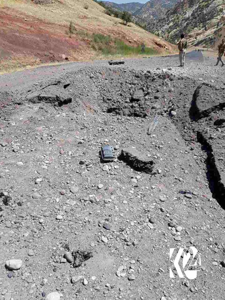 پەكەكە دوو ئۆتۆمبێلی تەقاندەوە