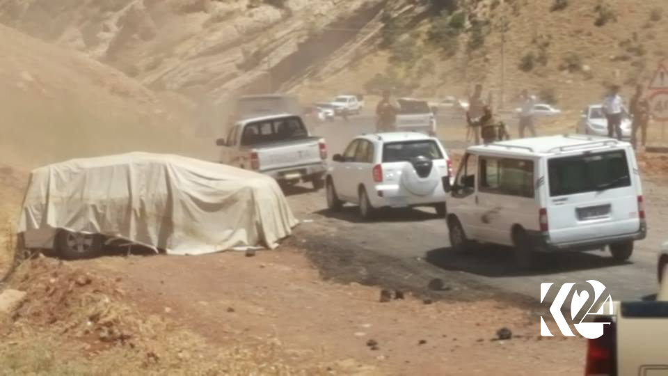 پەكەكە دوو ئۆتۆمبێلی تەقاندەوە