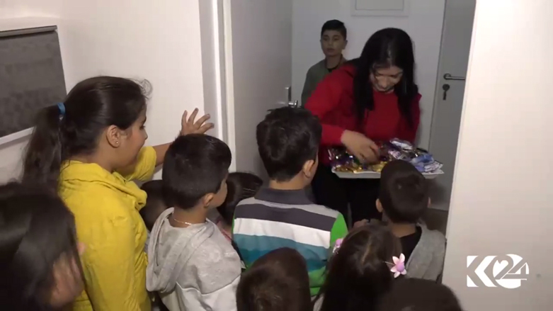 بالصور.. كورد روج آفا يحيون تقاليد 