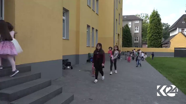 بالصور.. كورد روج آفا يحيون تقاليد 