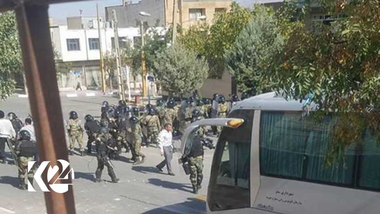 تظاهرات مردم بانە در اعتراض بە کشتار کولبران