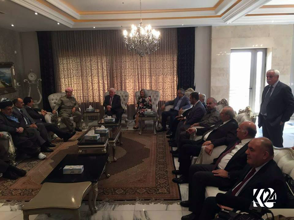 بارزانی لەگەڵ سەركردایەتی یەكێتی لە كۆبوونەوەدایە