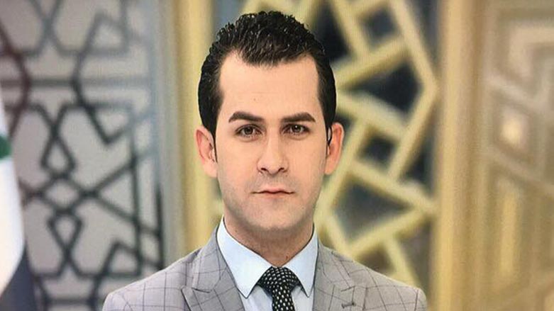 بێژه‌رێكى ئێن ئاڕ تى ده‌ستى له‌كاركێشايه‌وه‌