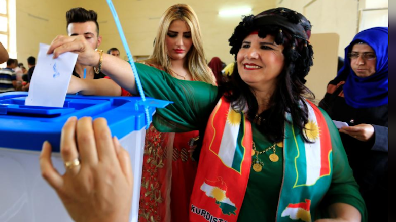 A woman casts her vote at a polling station during Kurdistan's independence referendum in Kirkuk, Sept 25, 2017. (Photo: Reuters)