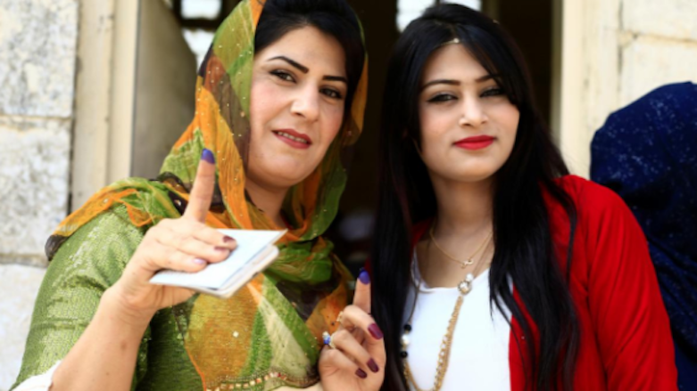 Women show their ink-stained fingers after voting in Kurdistan Region's independence referendum in Kirkuk, Sept 25, 2017. (Photo: Reuters)