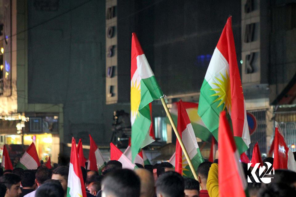 بە وێنە... كەرنەڤاڵی بەڵێ بۆ ریفراندۆم لە ھەولێر