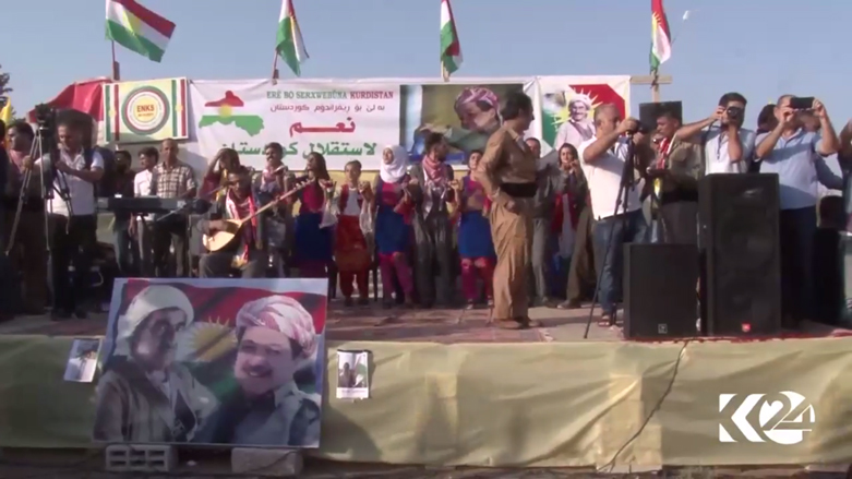 بالصور.. احتفالات مؤيدة لاستقلال كوردستان في القامشلي