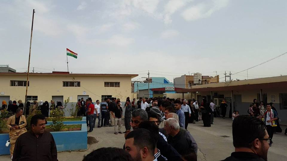 بالصور.. استفتاء كوردستان يشهد ذروته