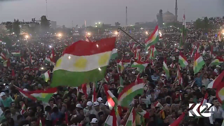 بالصور.. الكورد يواصلون إحياء الاحتفالات الداعمة للاستقلال