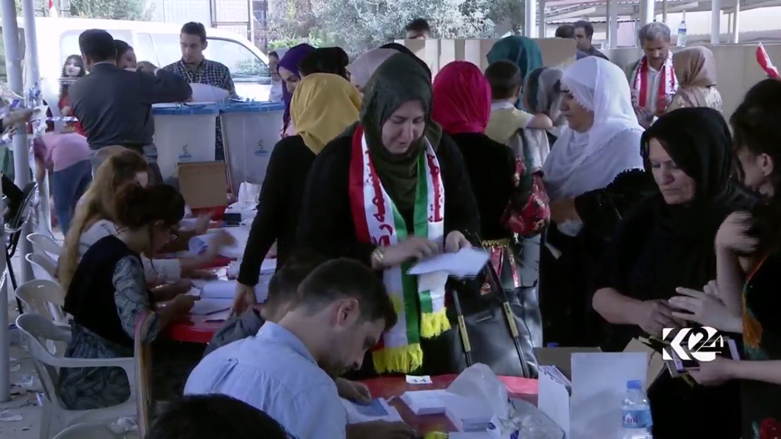 بالصور.. استمرار توافد المصوتين في استفتاء كوردستان
