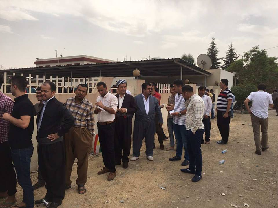 بالصور.. استمرار توافد المصوتين في استفتاء كوردستان