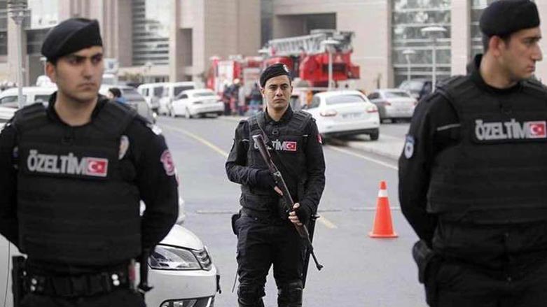 ماوه‌ى زيندانيكردنى به‌رپرسى لێبوردنى نێوده‌وڵه‌تى له‌ توركيا درێژكرايه‌وه‌