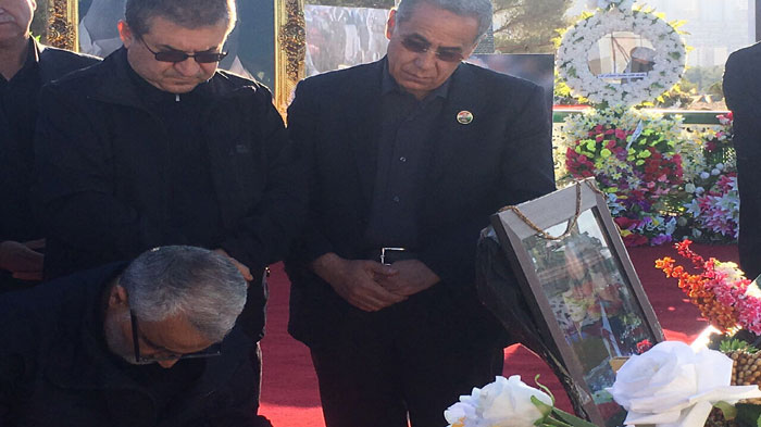 Iranian Quds Force Commander Qassem Soleimani visits the tomb of former Kurdish President of Iraq Jalal Talabani in Sulaimani Province, Oct. 12, 2017. (Photo: PUK media)