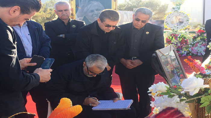 Iranian Quds Force Commander Qassem Soleimani visits the tomb of former Kurdish President of Iraq Jalal Talabani in Sulaimani Province, Oct. 12, 2017. (Photo: PUK media)
