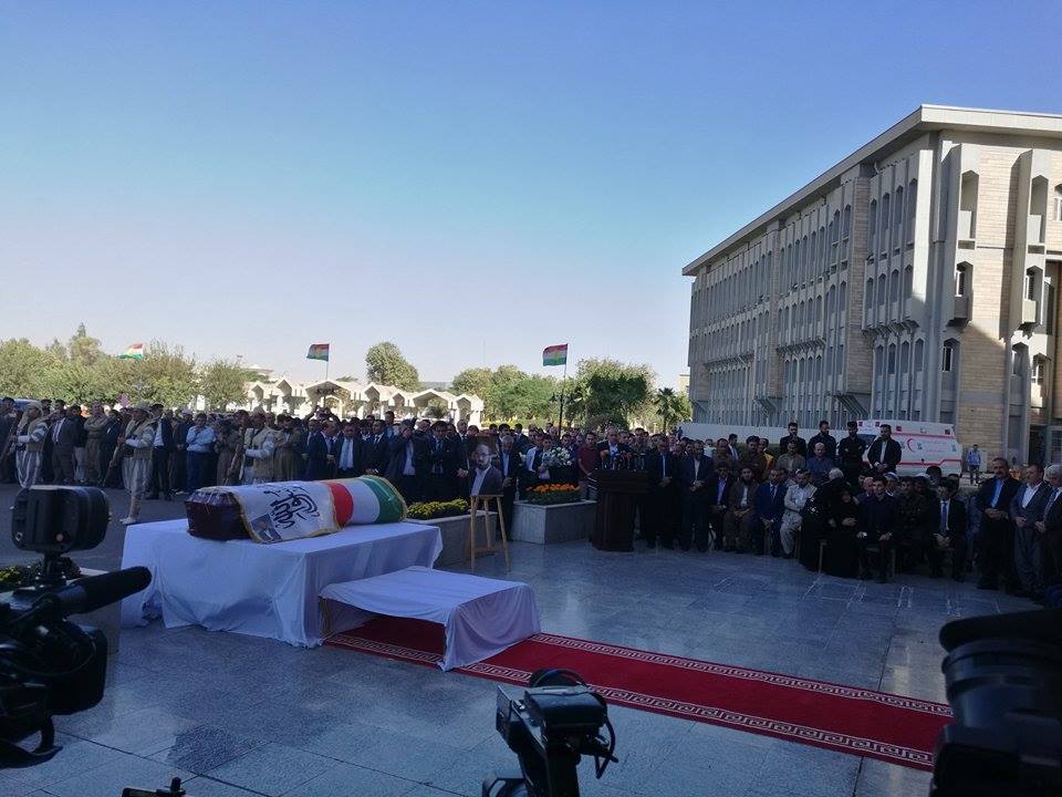 رێوڕەسمی كۆچی دوایی شوان قەڵادزەیی لە پەرلەمانی كوردستان بەڕێوەدەچێت