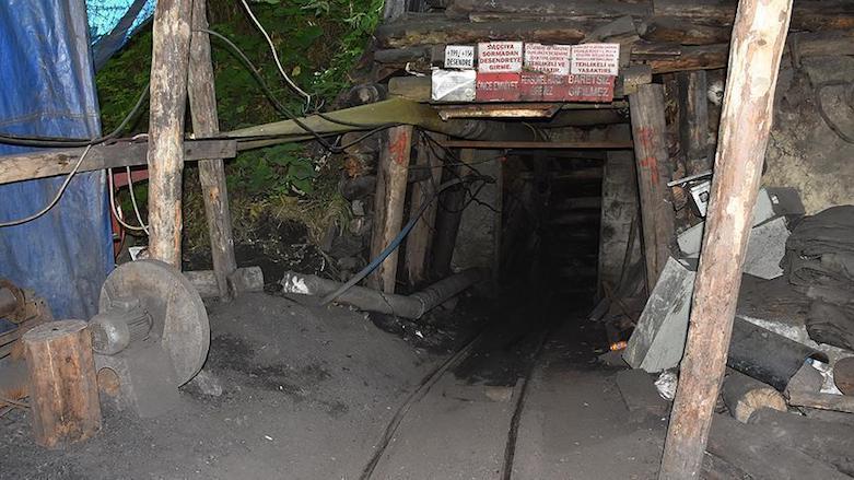 The entrance of the illegally operated private mine in which a landslide killed seven workers in the Kurdish province of Sirnak, Turkey, Oct. 17, 2017. (Photo: AA)